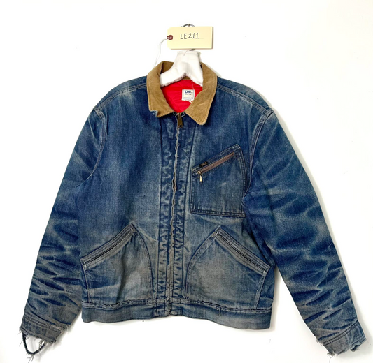 LE211  1970s Lee Brand red quilted Chore Coat