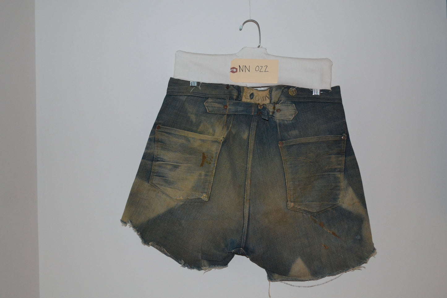 1890's Renown Buckle Back Short NN022