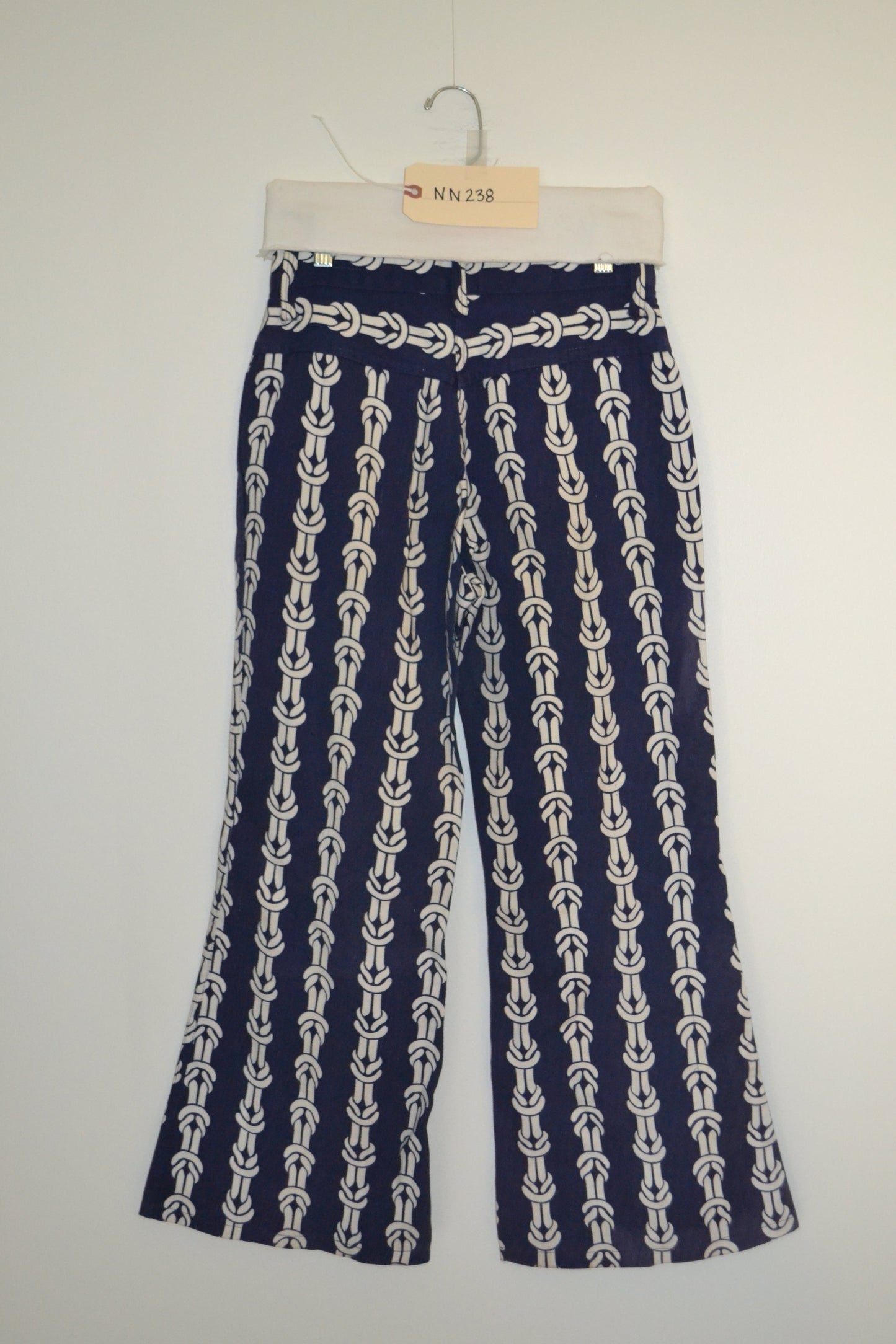 1970's Fashion Jean NN238