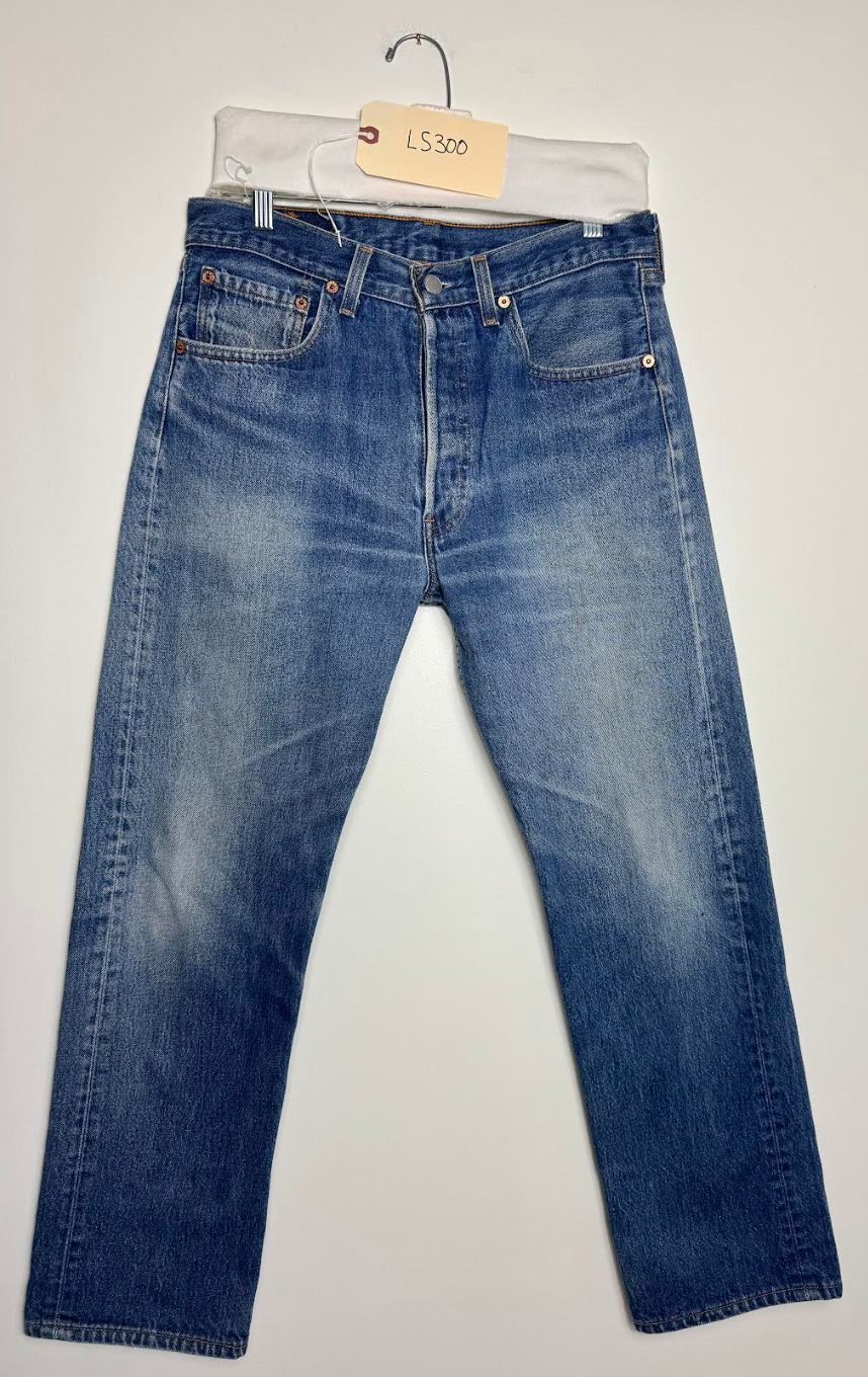 LS300 1980s Levi's Red Tab 501 – BuckleBack Archive