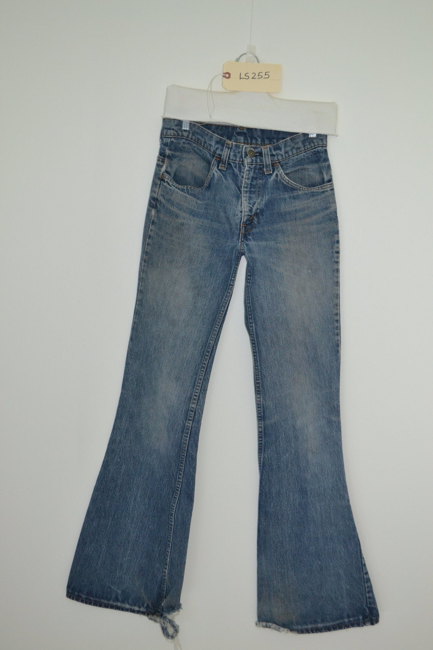 1970's Orange Tab Levi's Flare Jean LS255